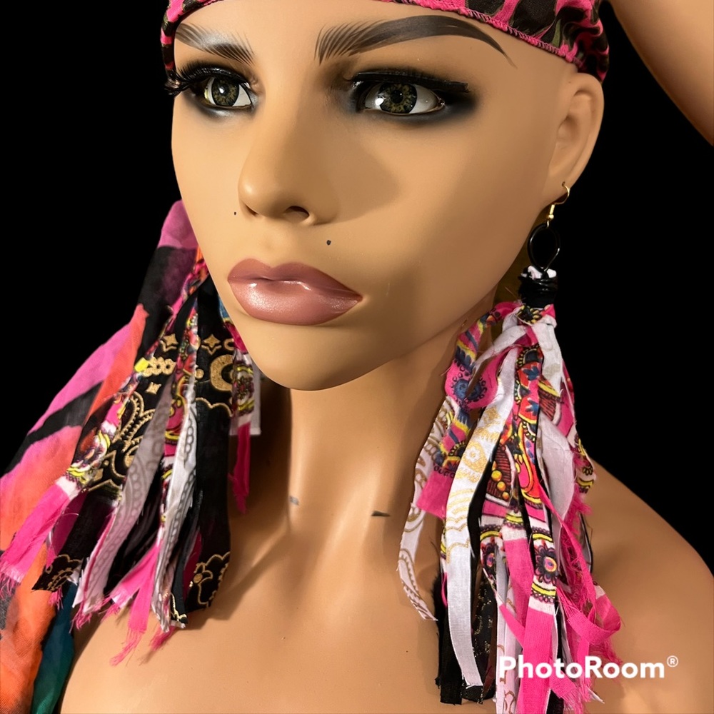 BANDANNA WEAR FRINGES EARRING SOLD